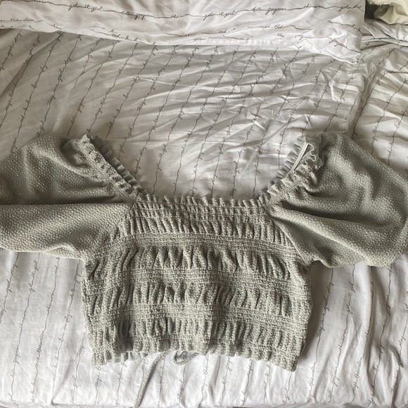 Silver crop top - Picture 2 of 2